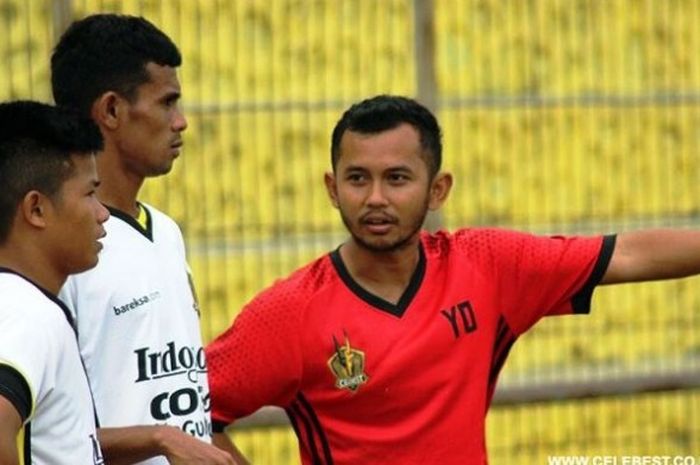 Pelatih muda asal Indonesia, Muhamad Yusup Prasetiyo, akan berkarier di China. Yoyo, panggilan akrab Muhamad, akan menjadi pelatih kepala U-16 di Lijiang FC.