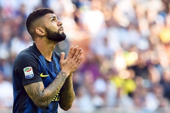 Reaksi penyerang Inter Milan, Gabriel Barbosa, saat melawan Bologna dalam laga Liga Italia di Stadion Giuseppe Meazza, Milan, pada 25 September 2016.