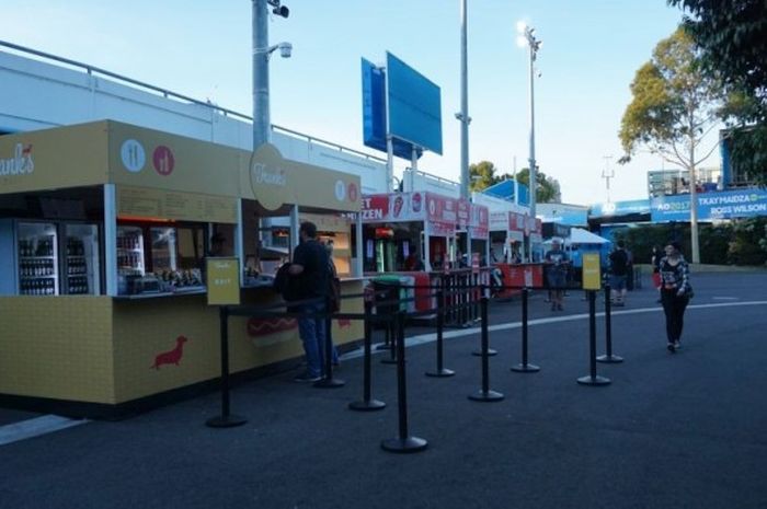 Foto stand makanan di Melbourne Park, Melbourne Australia, saat pagelaran Australia Terbuka 2017.