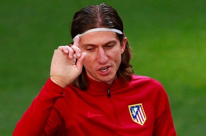 Filipe Luis dalam sesi latihan menjelang laga semifinal Liga Champions antara Real Madrid kontra Atletico Madrid di Estadio Santiago Bernabeu, 1 Mei 2017. 