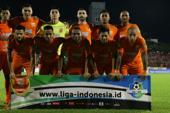 Skuat Borneo FC pada laga pekan kesembilan Liga 1 melawan PSM Makassar di Stadion Andi Matalatta, Sabtu (19/5/2018).