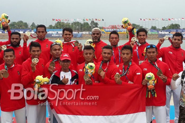 Tim perahu naga putra Indonesia meraih medali perunggu di nomor 500 meter putra pada Minggu (26/8/2018) di Danau Jakabaring, Palembang, Sumatra Selatan.