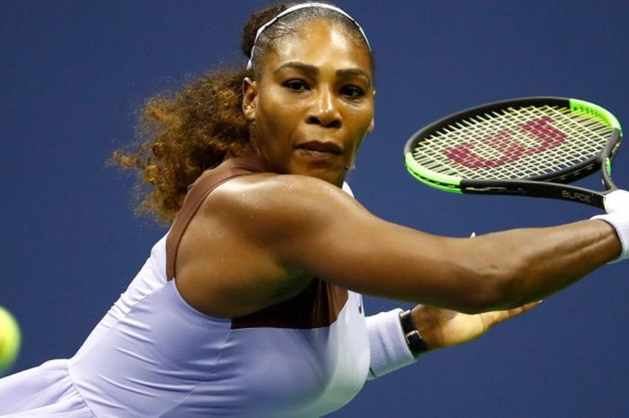 Serena Williams saat melakoni partai semifinal US Open 2018 kontra Anastasija Sevastova yang berlangsung pada Kamis (6/9/2018) petang  waktu Amerika Serikat.