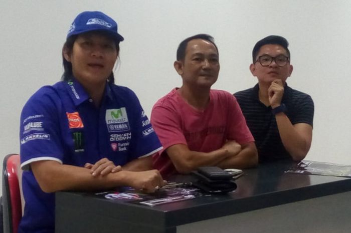 Anggota komunitas Babel MX menyambut antusias gelaran MXGP 2018 yang melangsungkan salah satu seri di Pangkal Pinang, Bangka, pada akhir pekan ini.