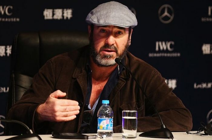 Mantan striker Manchester United, Eric Cantona, berbicara dalam jumpa pers Laureus World Sports Awards di Shanghai Grand Theatre, Shanghai, China, pada 14 April 2015.