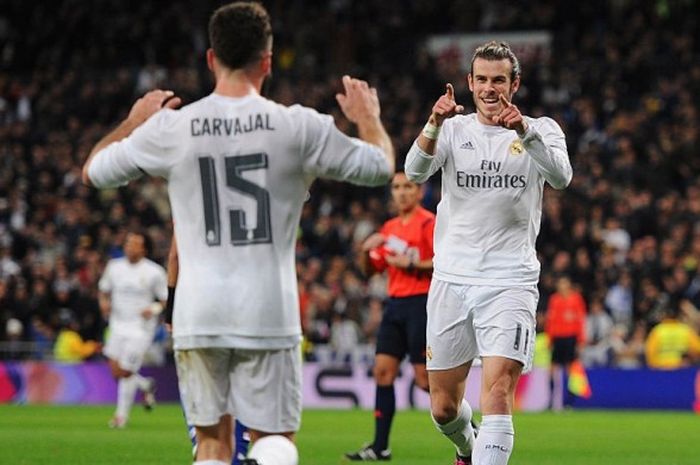 Pemain bintang Real Madrid, Gareth Bale, melakukan selebrasi usai membobol gawang Deportivo La Coruna di Santiago Bernabeu, Sabtu (9/1/2016) atau Minggu dini hari WIB.