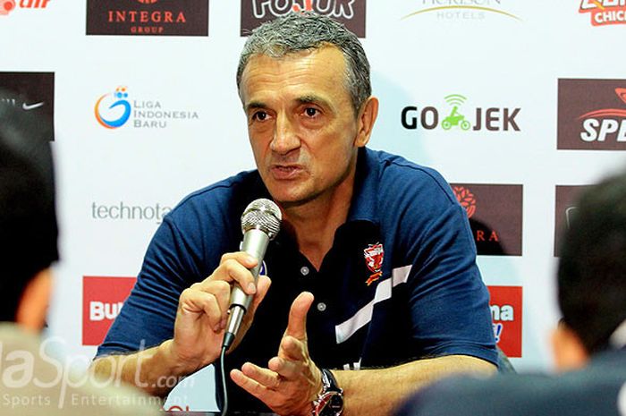 Pelatih Arema FC, Milomir Seslija.