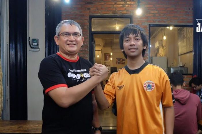 Rian D'Massiv Bertemu dengan Ketua Umum The Jakmania, Bung Ferry Guna Membahas Lagu Ciptaan Rian untuk Persija Jakarta.