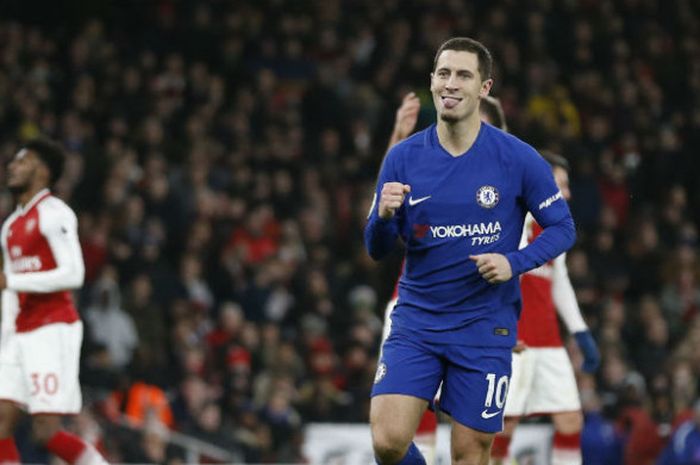 Ekspresi gelandang Chelsea, Eden Hazard, pada laga Liga Inggris melawan Arsenal di Stadion Emirates, London, Kamis (4/1/2018).