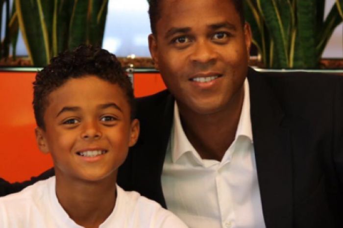 Shane Kluivert anak dari Patric Kluivert menandatangi kontrak dengan Nike