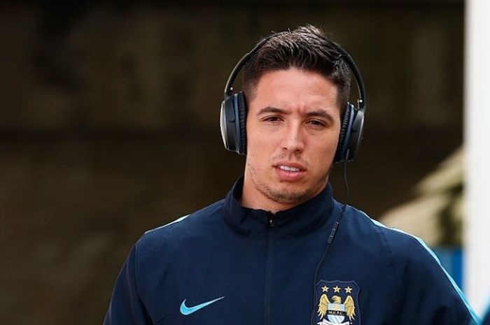 Gelandang serang Manchester City, Samir Nasri, tiba di Stadion Selhurst Park, London, jelang duel Premier League lawan Crystal Palace, 12 September 2015.