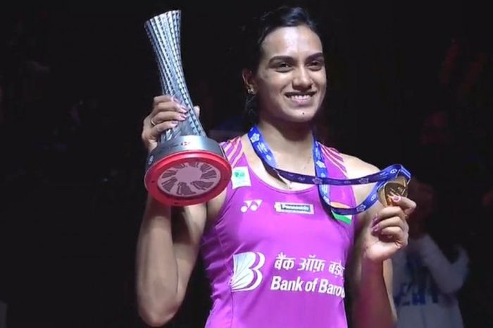 Pusarla Venkata Sindhu (India) sukses mengakhiri tujuh kekalahan beruntun dalam partai final terakhi