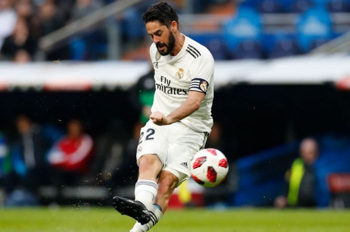 Gelandang Real Madrid, Isco Alarcon, bermain dalam laga pekan ke-28 Liga Spanyol kontra Celta Vigo, Sabtu (16/3/2019) di Stadion Santiago Bernabeu.