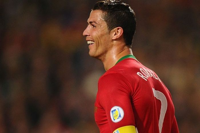 Kapten Portugal, Cristiano Ronaldo, dalam laga Kualifikasi Piala Dunia 2014 kontra Swedia