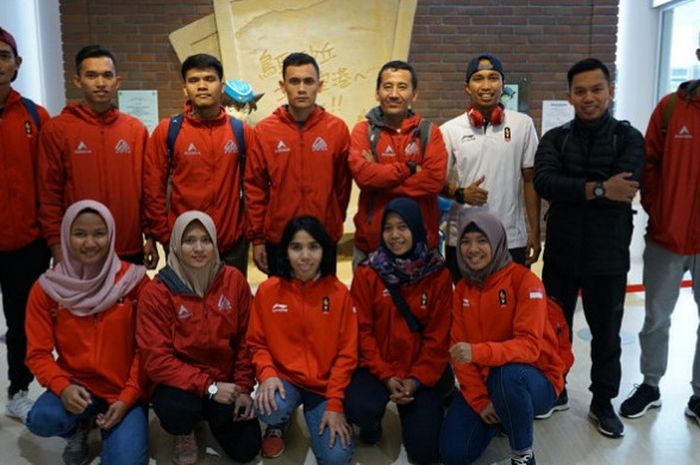 Tim panjat tebing Indonesia yang akan berlaga pada Kejuaraan Asia 2018 di Jepang berpose di Bandara Soekarno Hatta, Cengkareng, Jakarta, Selasa (6/11/2018).