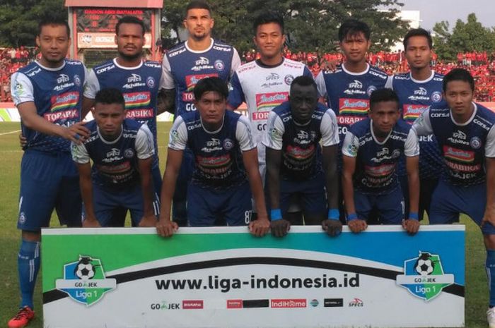  Pemain Arema FC jelang laga kontra tuan rumah PSM Makassar pada lanjutan Liga 1 2018 di Stadion Andi Mattalatta, Kota Makassar, 14 Oktober 2018. 