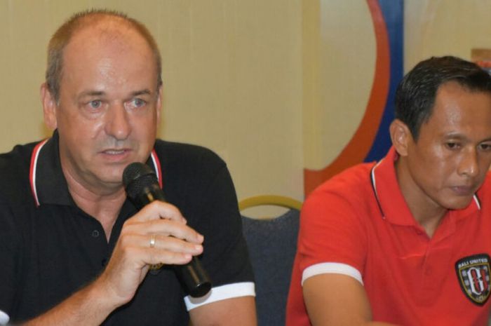Pelatih asal Austria, Hans-Peter Schaller ditunjuk sebagai pelatih kepala Bali United pada turnamen pra-musim Piala Presiden 2018. 
