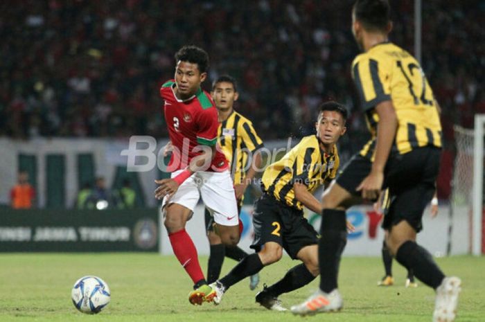 Pertandingan semifinal Piala AFF U-16 2018 antara Indonesia dan Malaysia yang digelar di Stadion Sid