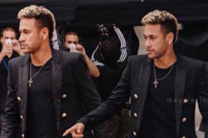 Pnampilan Neymar dalam Paris Fashion Week