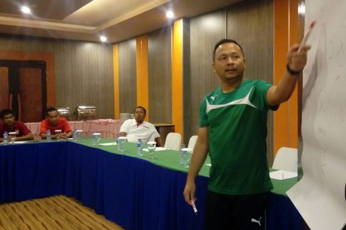 Pelatih Pusamania Borneo FC (PBFC), Ricky Nelson.