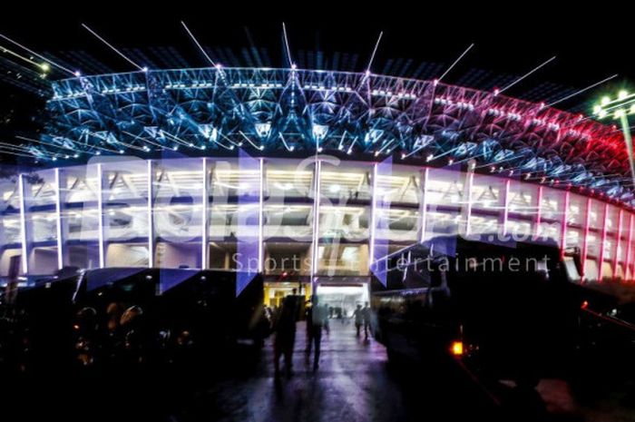 Pemandangan eksterior Stadion Utama GBK pada laga ujicoba timnas Indonesia vs timnas Islandia pada Minggu (14/1/2018).