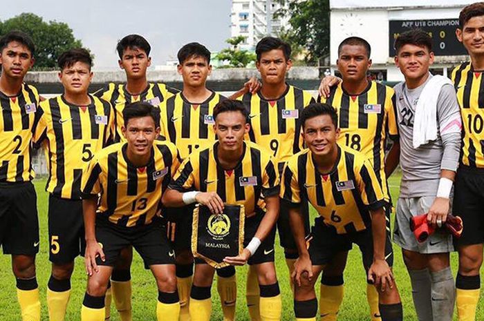 Shivan Pillay Asokan (2), bersama skuat Timnas U-19 Malaysia.