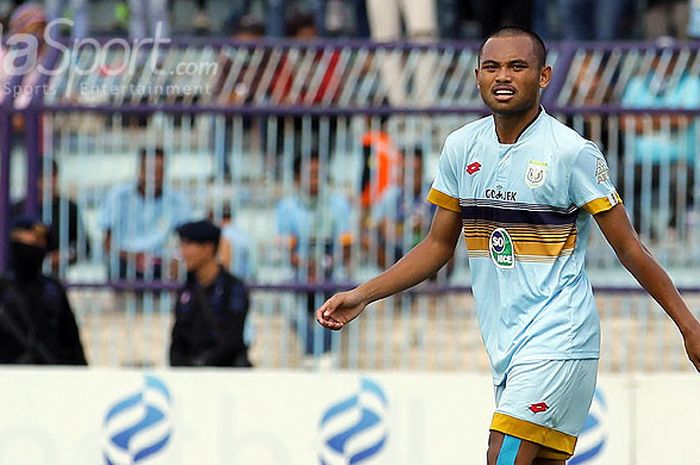 Pemain sayap Persela Lamongan, Saddil Ramdani, saat tampil melawan PS TNI dalam laga pekan ke-26 Liga 1 di Stadion Surajaya Lamongan, Jawa Timur, Kamis (22/09/2017) sore.       