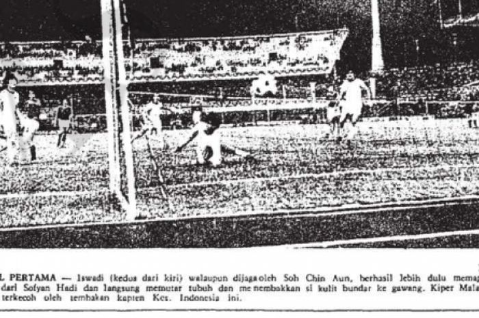 Indonesia menang atas Malaysia pada pertandingan pertama cabang sepak bola SEA Games 1977 di Kuala Lumpur, 19 November 1977. 