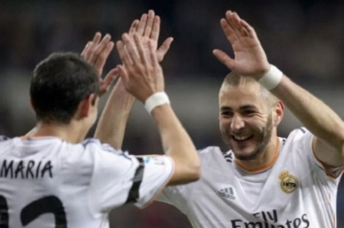 Angel di Maria (kiri) dan Karim Benzema (kanan) saat masih membela Real madrid pada musim 2013-2014.