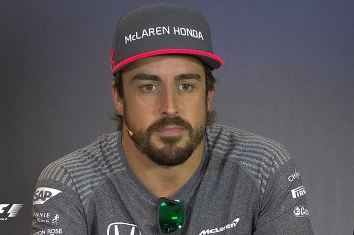 Pebalap tim McLaren, Fernando Alonso, saat jumpa pers jelang Grand Prix Hungaria, Kamis (27/7/2017).