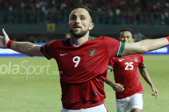 Selebrasi Ilija Spasojevic yang berhasil cetak gol ke gawang Guyana, Sabtu (25/11/2017)