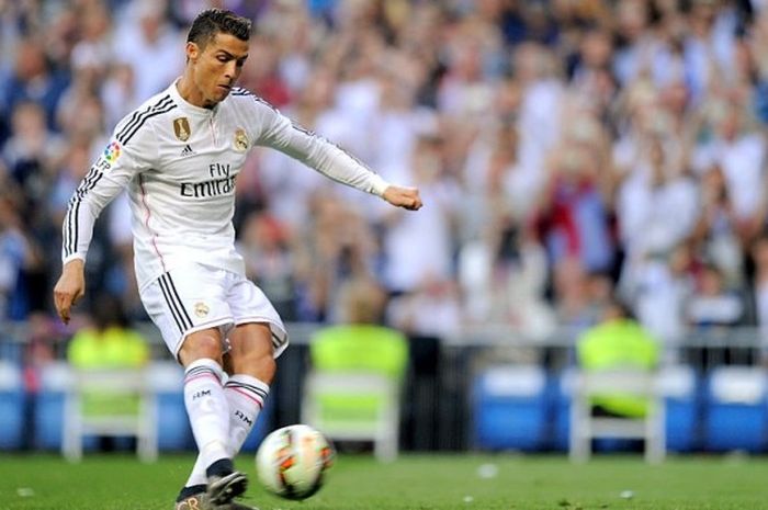 Bintang Real Madrid, Cristiano Ronaldo, dalam laga kontra Getafe pada 23 Mei 2015