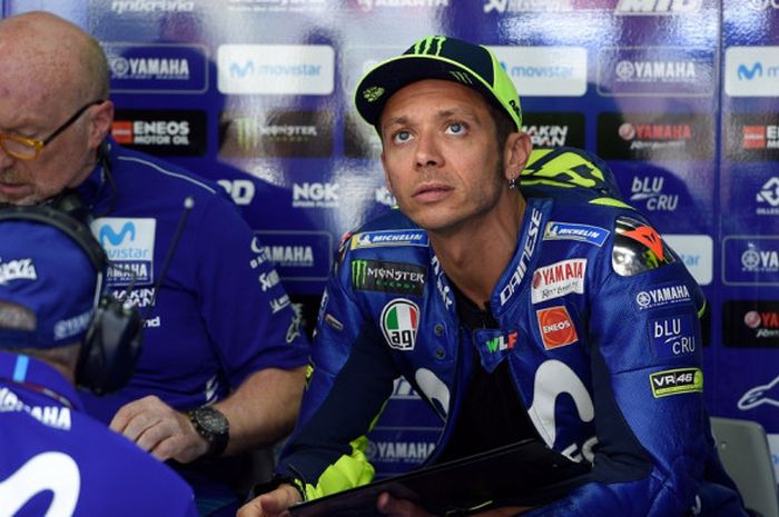 Motor Yamaha M1 diakui Valentino Rossi masih memiliki masalah.