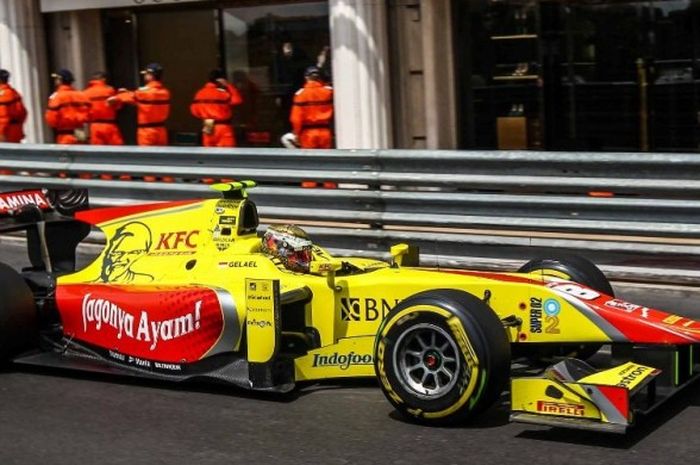 Pebalap Pertamina Campos Racing asal Indonesia, Sean Gelael, beraksi pada sesi latihan GP Monaco di sirkuit jalan raya kota Monte Carlo, Kamis (26/5/2016).