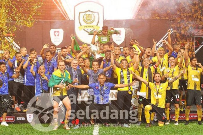 Perak FA merayakan juara Piala Malaysia 2018.