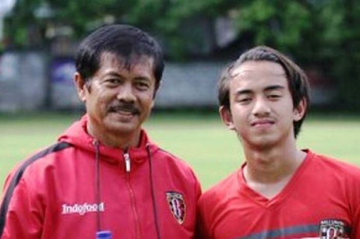 Muhhamad Rafid Habibie yang merupakan cucu dari mantan Presiden RI, B.J Habibie, berlatih di Bali United. 