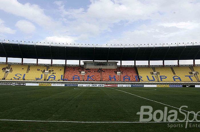 Stadion Si Jalak Harupat, Bandug, Jawa Barat.