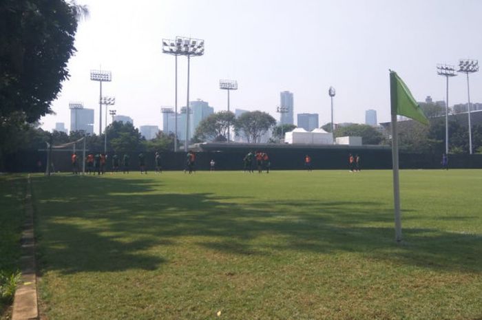 Latihan timnas U-23 Indonesia di Lapangan ABC, Senayan, Jakarta, Minggu (19/8/2018).