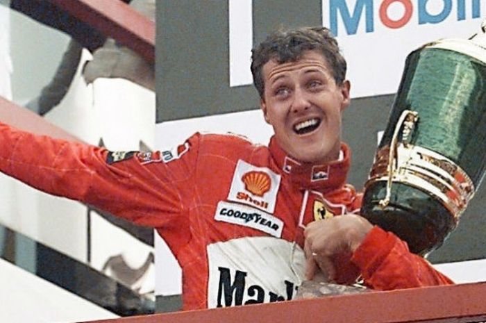 Pebalap Formula 1, Michael Schumacher, saat menjuarai GP Belgia tahun 1997