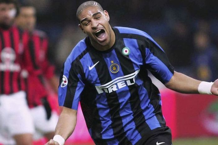 Selebrasi Adriano usai membukukan gol kemenangan Internazionale atas Milan di pengujung pertandingan Derby della Madonnina, 11 Desember 2005.