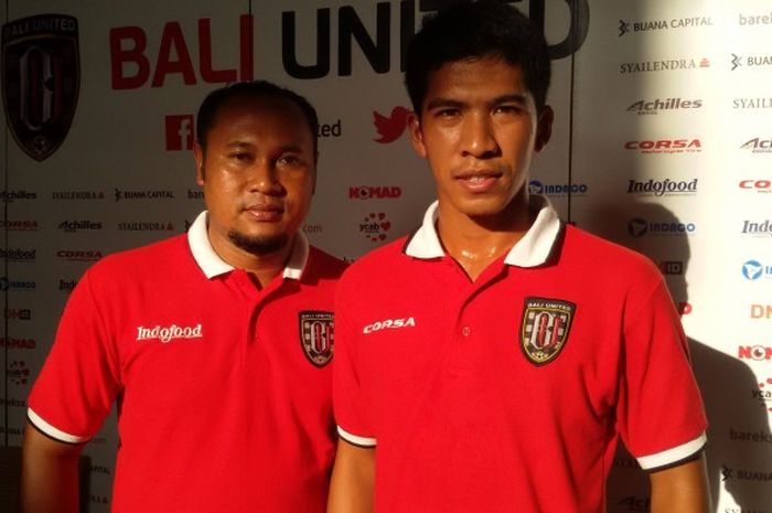 I Wayan Arsana (kiri) bersama asistennya, Abdul Faiz Rusmani akan fokus tangani Bali United B.