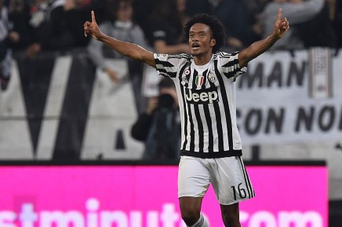 Juan Cuadrado, vital dalam pola 4-3-3 Juventus.