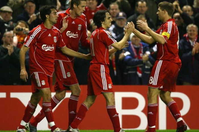 Yossi Benayoun, menorehkan hattrick sekaligus membawa Liverpool menang supertelak 8-0 atas Besiktas, 6 November 2007.