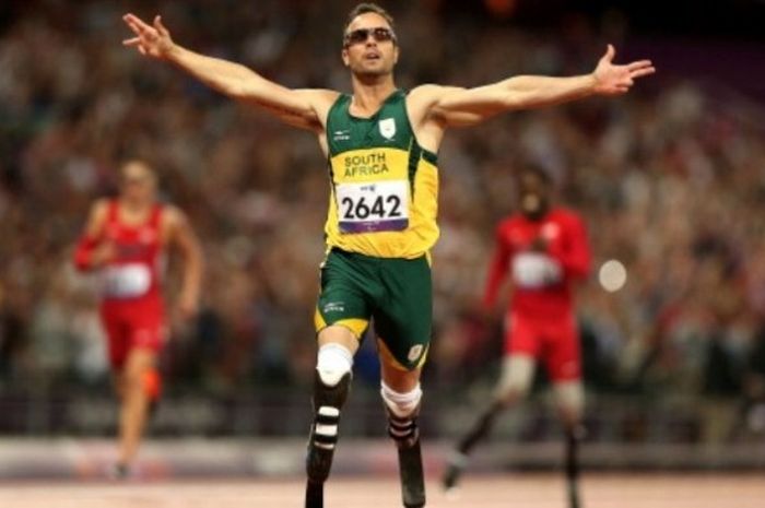 Oscar Pistorius, sprinter difabel Afrika Selatan, meraih emas di nomor lari 400 meter putra kelas T44 dalam Paralimpiade London   2012 di London, Inggris, 8 September 2012.