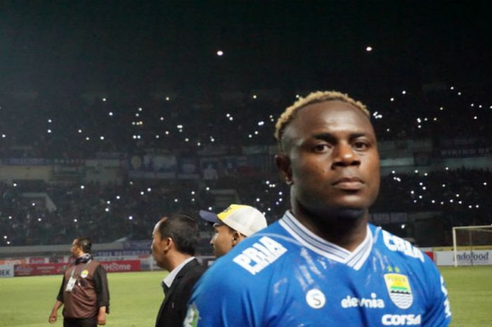 Bek Persib Bandung, Victor Igbonefo selepas laga melawan mantan tim nya, Persipura Jayapura di Gelora Bandung Lautan Api (12/5)