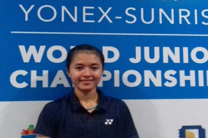 Tunggal putri Indonesia, Asty Dwi Widyaningrum usai bertanding di laga pertama nomor perorangan kejuaraan dunia bulu tangkis junior 2017.