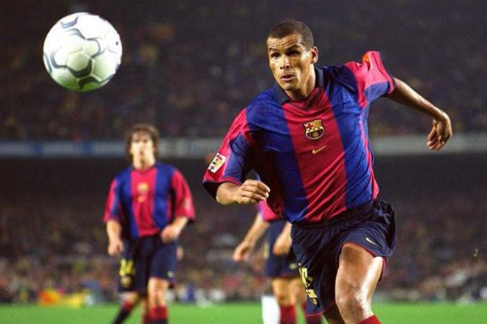 Rivaldo bersama Barcelona