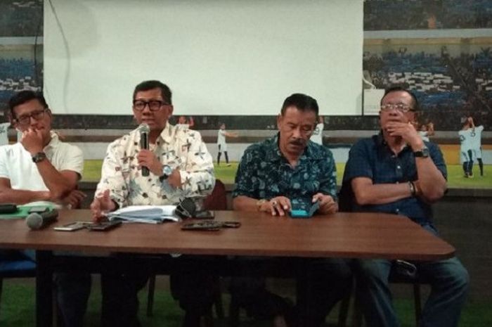 Konferensi pers yang digelar manajemen Persib Bandung, di Graha Persib, Jumat (26/10/2018). 