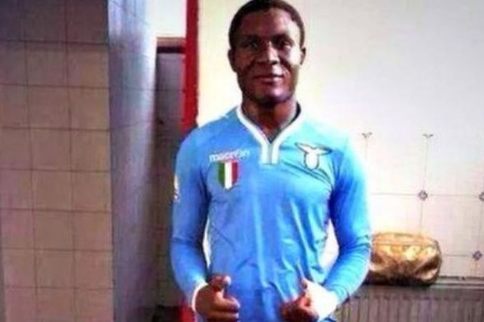 Joseph Minala saat pertama kali diperkenalkan oleh Lazio pada musim panas 2013