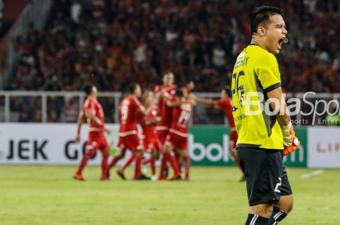    Eskpresi kiper Persija Jakarta, Andritany Ardhiyasa, dalam laga Liga 1 melawan Borneo FC pada laga pekan keempat Liga 1 2018 di SUGBK, Sabtu (14/4/2018).     